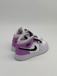 Nike Air Jordan 1 Mid Barely Grape