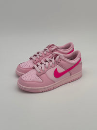 Nike Dunk Low Triple Pink