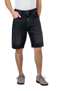 Solid Short Reell Black Wash